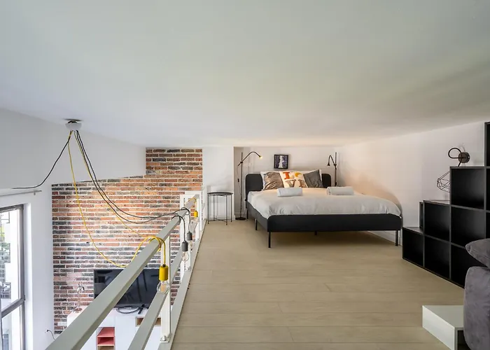 Rentplanet - Matejki Apartment